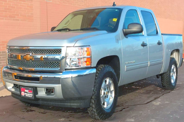 Best Tires for the Chevrolet Silverado [5 Reviews]